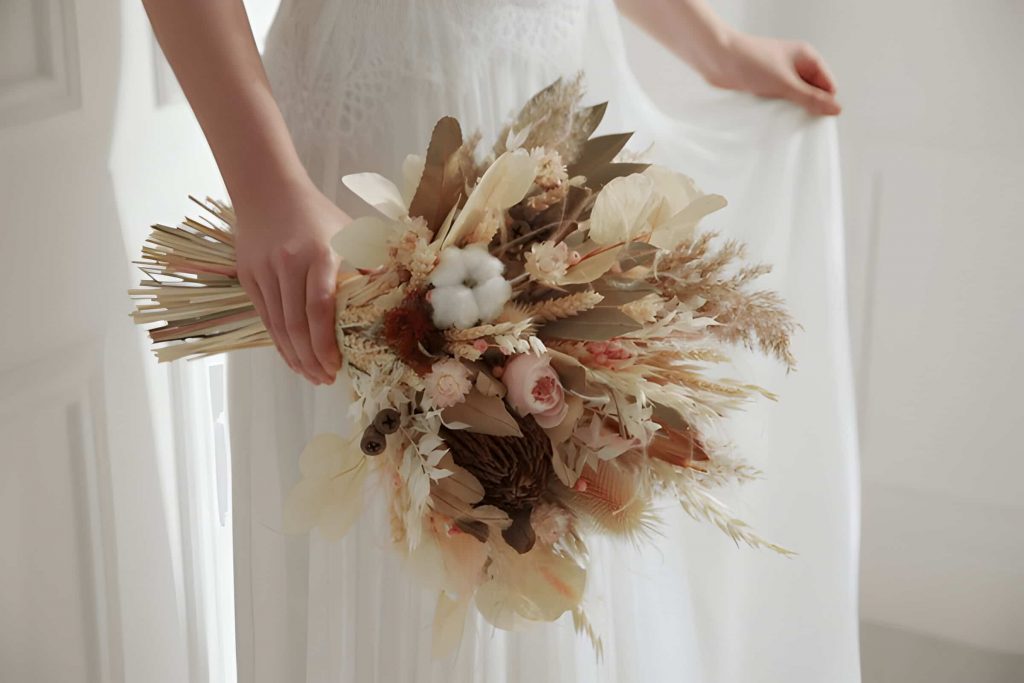 How to Preserve Flowers in the Microwave